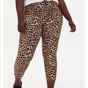 Crop Cheetah/Leopard Skinny Pant